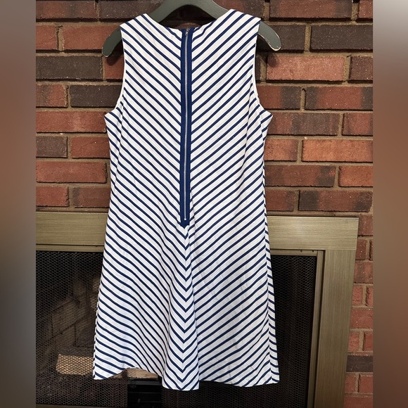 🛍️ Tiana B. 100% Cotton dress with lining Size 10 - Picture 2 of 9